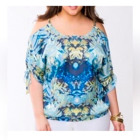 Lane Bryant Tops - Lane Bryant Floral Chain Cold Shoulder Blouse Size 22/24 New With Tags